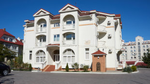 Гостиница Атриум Кингс Вэй в Севастополе